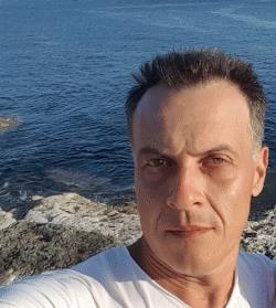 Hebrew and Romanian Language Tutor Florin from Bristol, United Kingdom