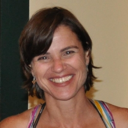 English Language Tutor Elisabete from São Paulo, Brazil