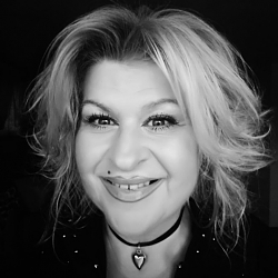 English Language Tutor Terri from Montréal, QC