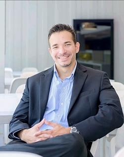 English Language Tutor Sergio from Pickering, ON