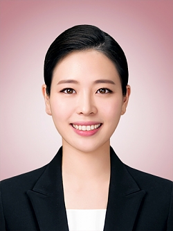 Korean Language Tutor Sarah from Seoul, Korea