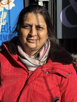 Hindi, English and Gujarati Language Tutor Pinky from Norfolk County, ON
