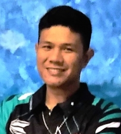 English and Tagalog Filipino Language Tutor Michael Leudemer from Victoria, Philippines