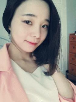 Korean Language Tutor Chloe from Vancouver, BC