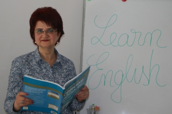 English Language Tutor Cristina from Bucharest, Romania