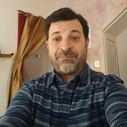 Philosophy and Writing Tutor Russell from Montréal, QC