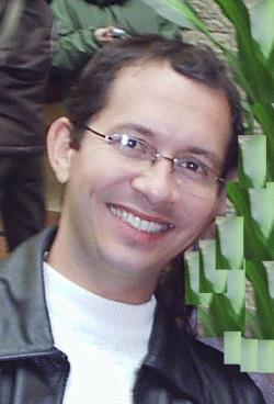 Online English and Portuguese Language Tutor Alcides