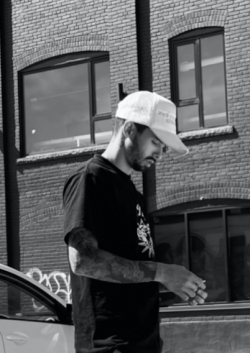 Japanese and French Language Tutor Yuji from Westmount, QC