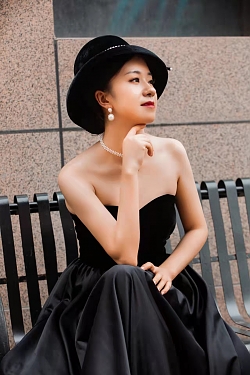 Mandarin Chinese Language Tutor Kelly from Chongqing, China