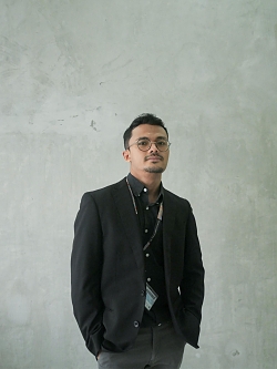 Indonesian and English Language Tutor Danil from Semarang, Indonesia
