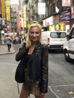 Turkish Language Tutor Bengi from Istanbul, Turkey